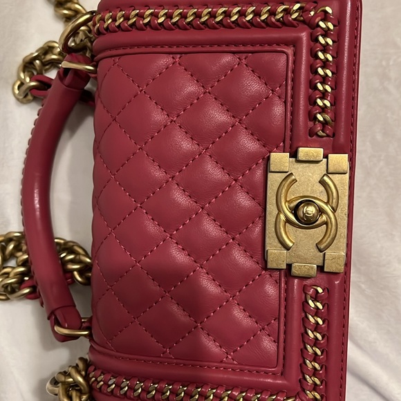 Rare Chanel top handle boy bag in excellent condition - Picture 4 of 10